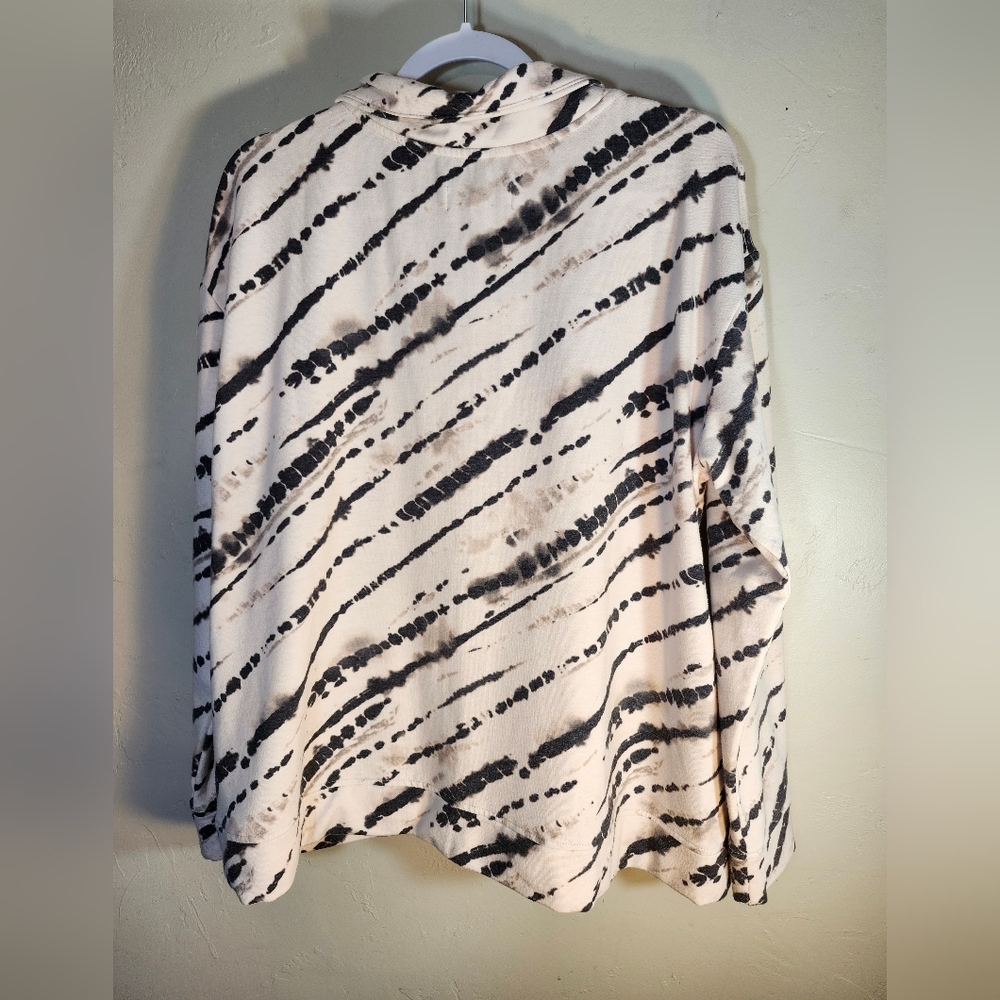 Koolaburra Long Sleeve Cream and Black 1/4 Zip Kangaroo Pocket Sz L - Picture 4 of 6
